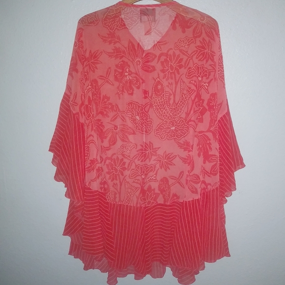 Very Vollbrach Coral Poncho V-Neck Tie Front Top - Picture 6 of 10